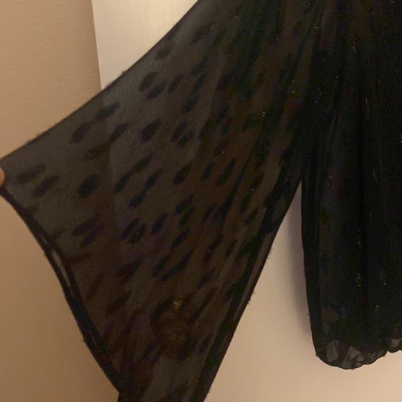 Alfani Women’s Flare Sleeves with Under-Wear Attached Tops - Picture 4 of 5